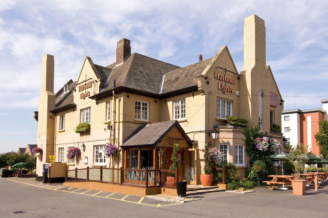 Premier Inn Portsmouth North Harbour Esterno foto