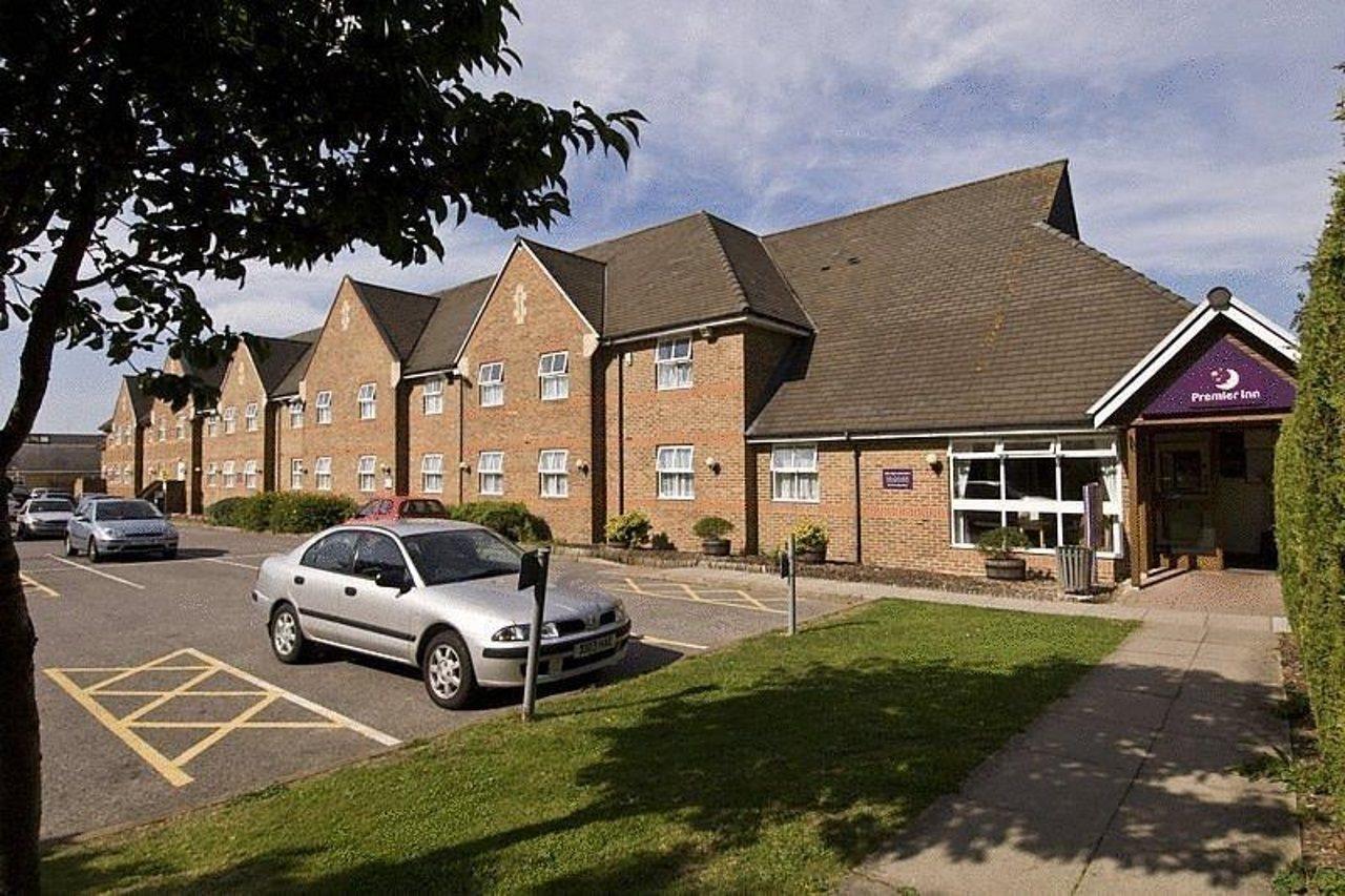 Premier Inn Portsmouth North Harbour Esterno foto