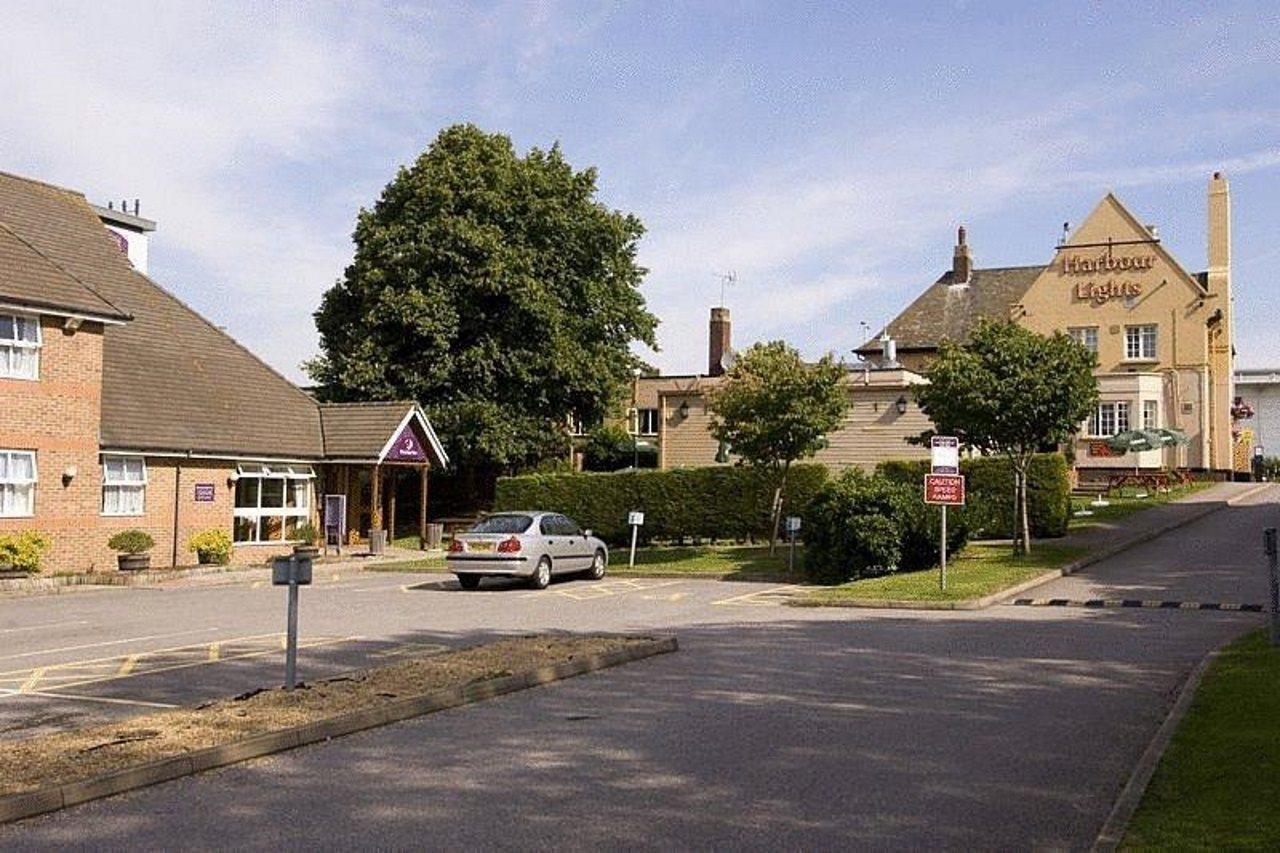 Premier Inn Portsmouth North Harbour Esterno foto