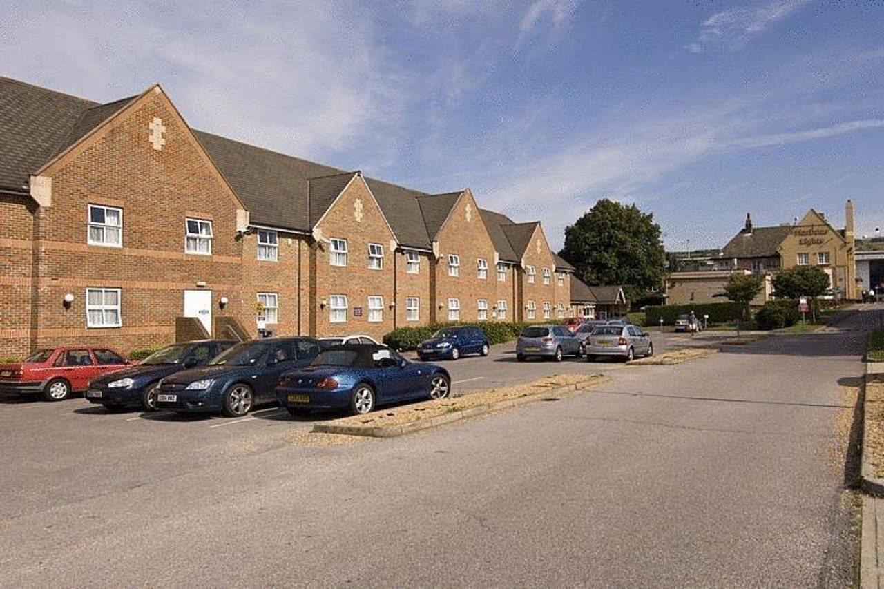Premier Inn Portsmouth North Harbour Esterno foto